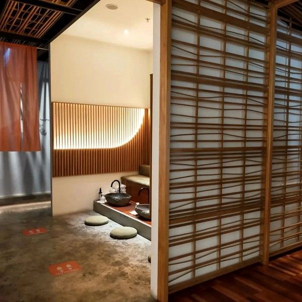 Onsen spa foot area
