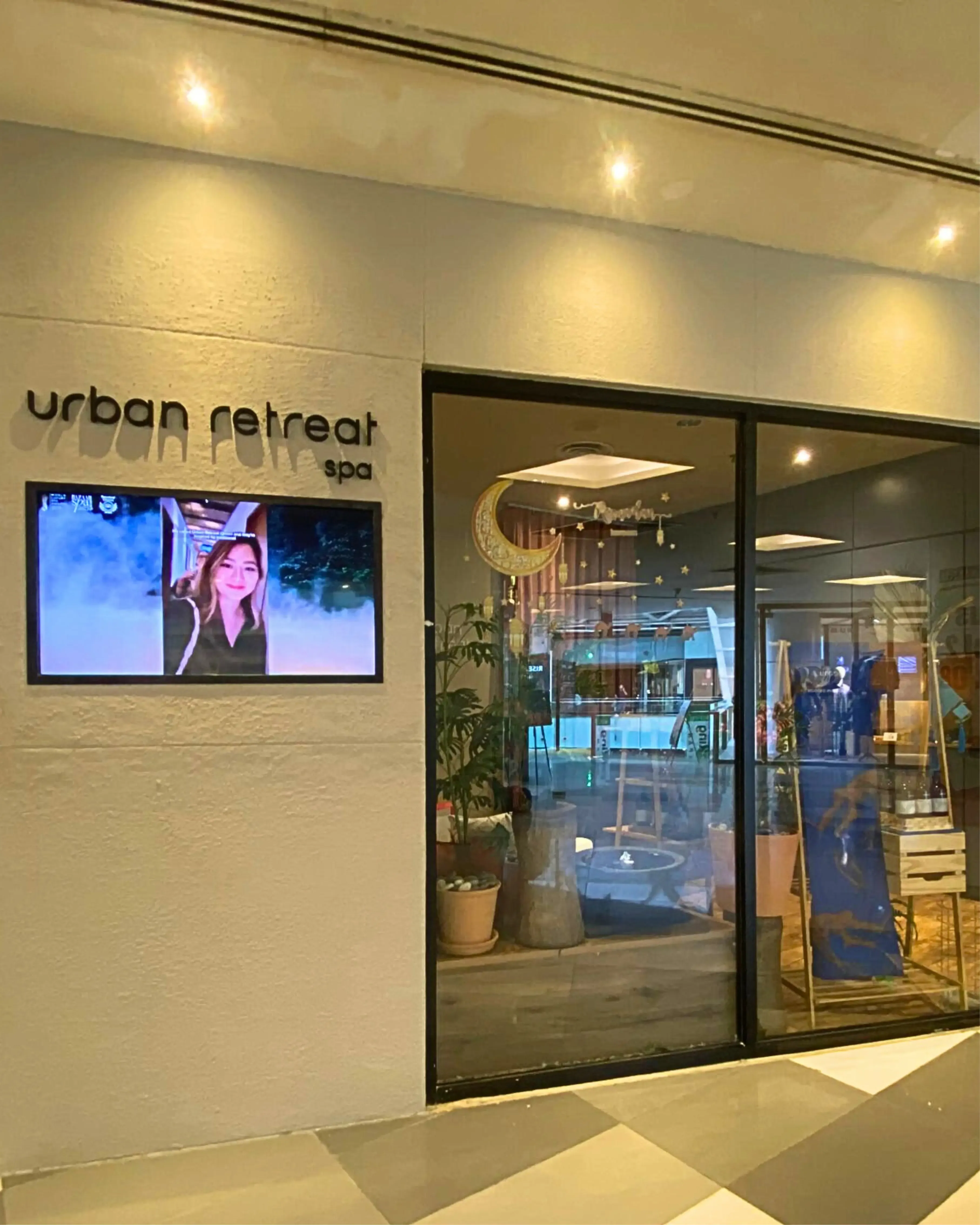 1MK Store Front